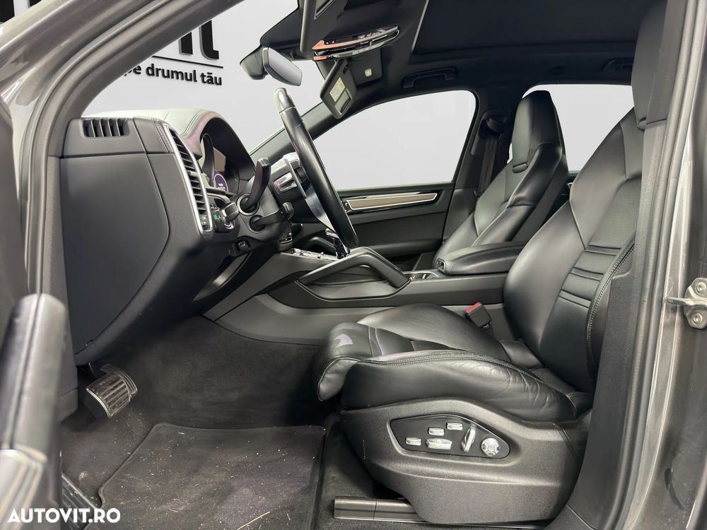 Porsche Cayenne S Tiptronic S Platinum Edition - 11