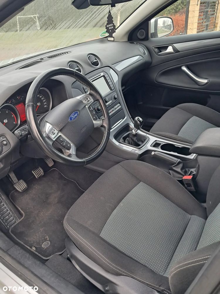 Ford Mondeo 2.0 TDCi ECOnetic Trend - 4
