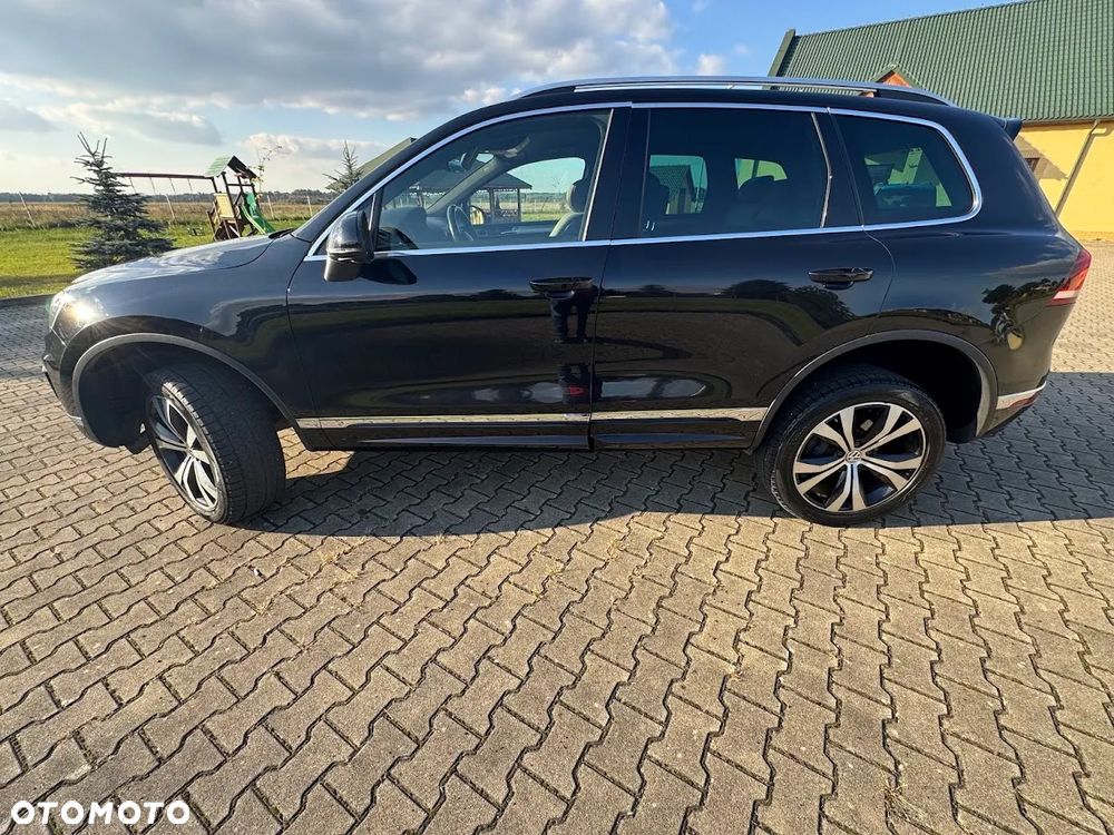 Volkswagen Touareg 3.0 V6 TDI BMT Perfectline R-Style - 10
