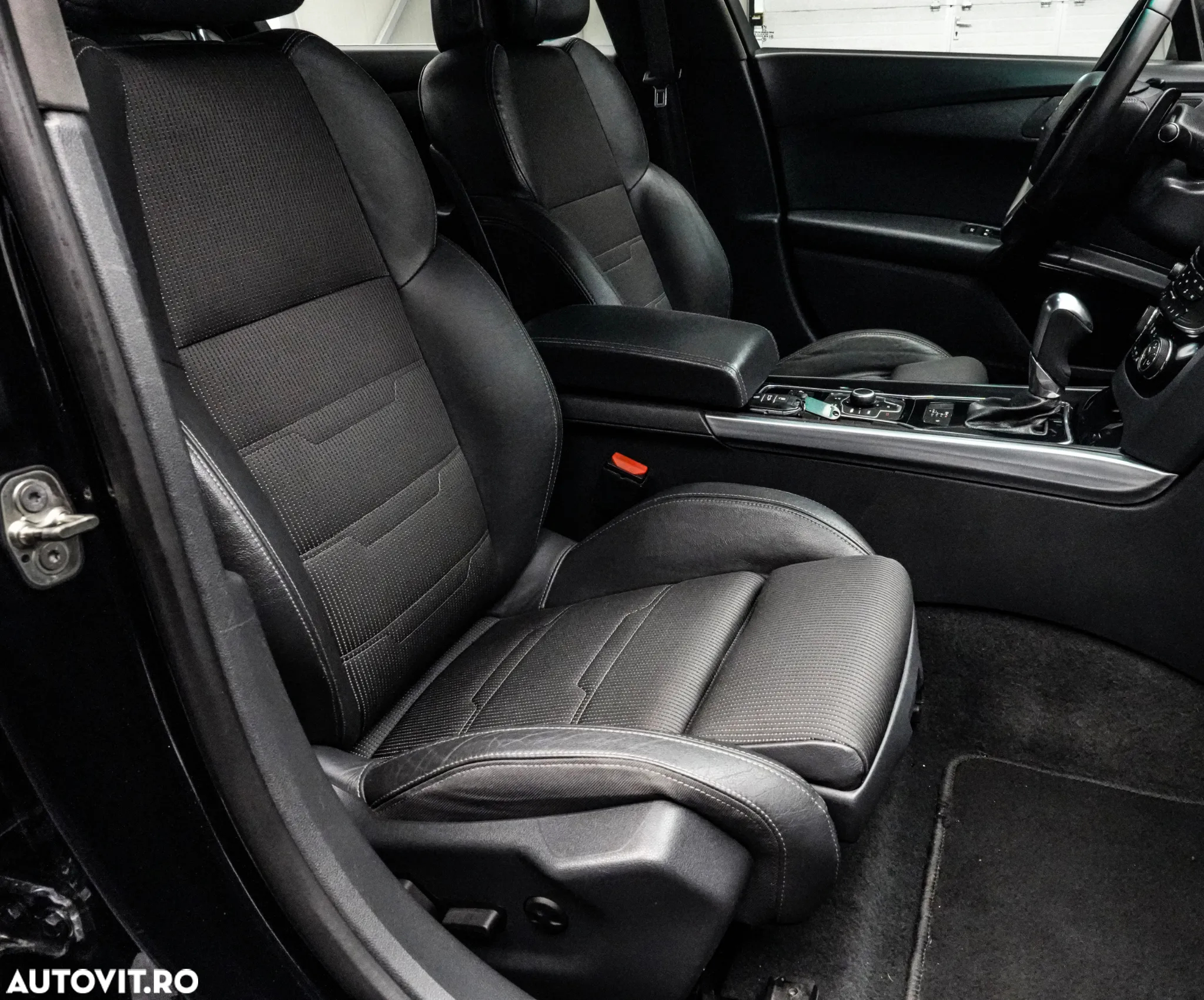 Peugeot 508 2.2 HDI FAP BVA GT - 14