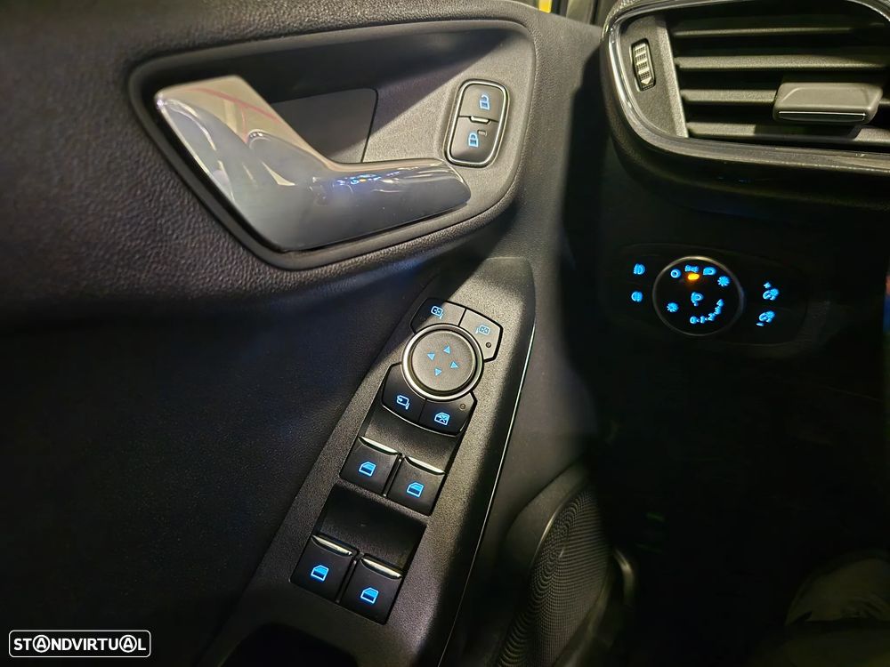 Ford Fiesta 1.0 EcoBoost ST-Line - 23