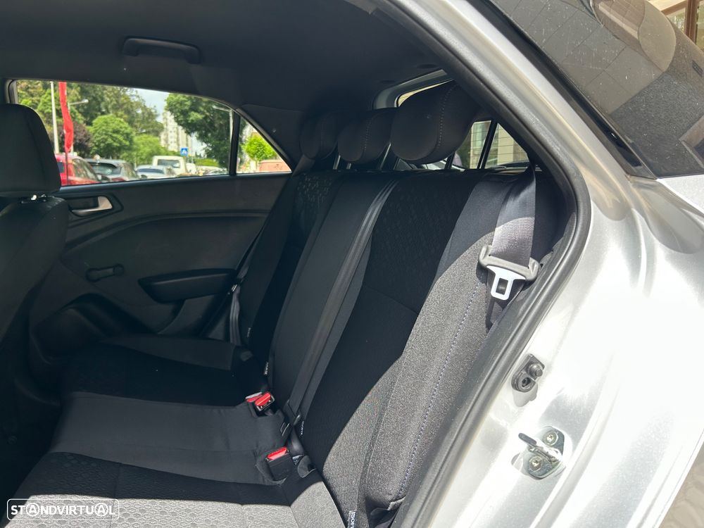 Hyundai i20 1.0 T-GDI Style DCT - 12