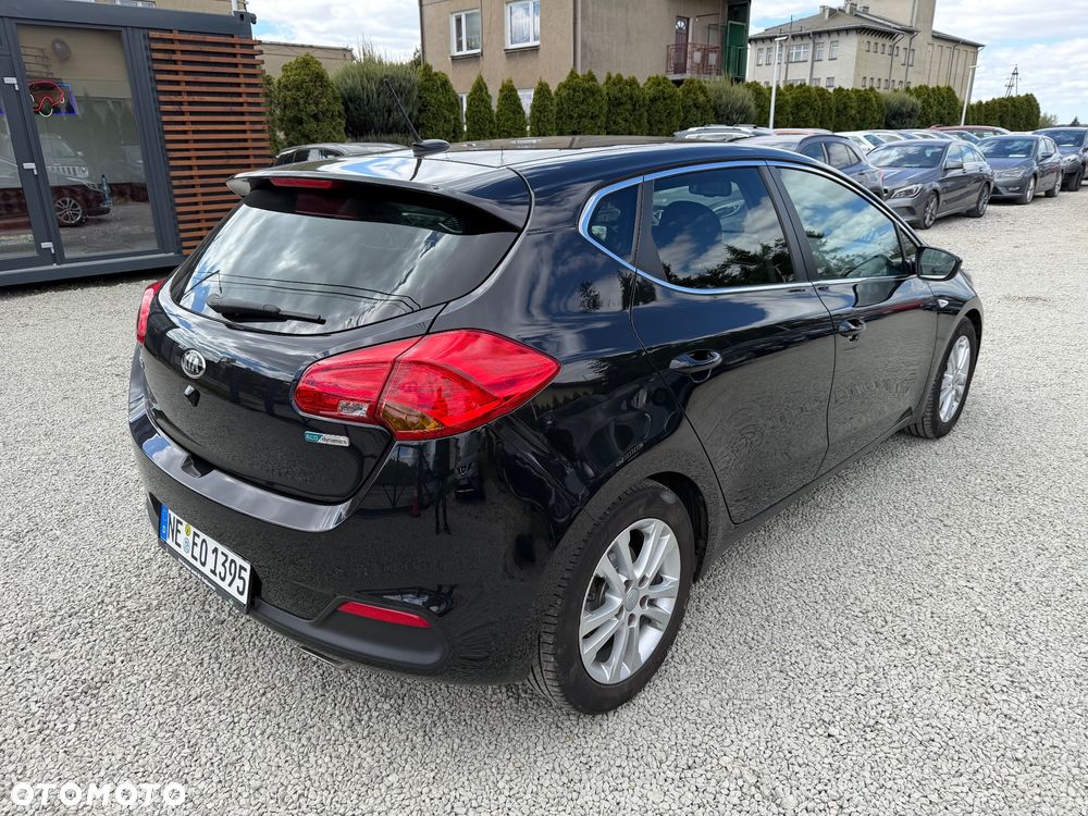 Kia Ceed 1.4 CVVT ISG Dream Team Edition - 18