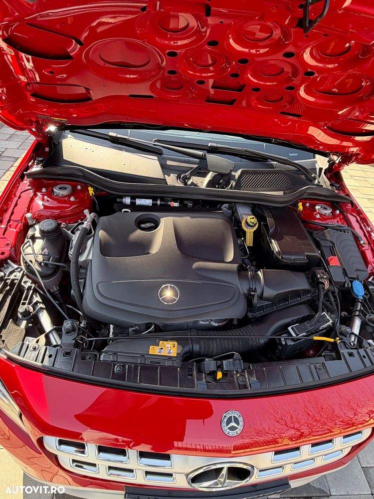 Mercedes-Benz GLA - 9