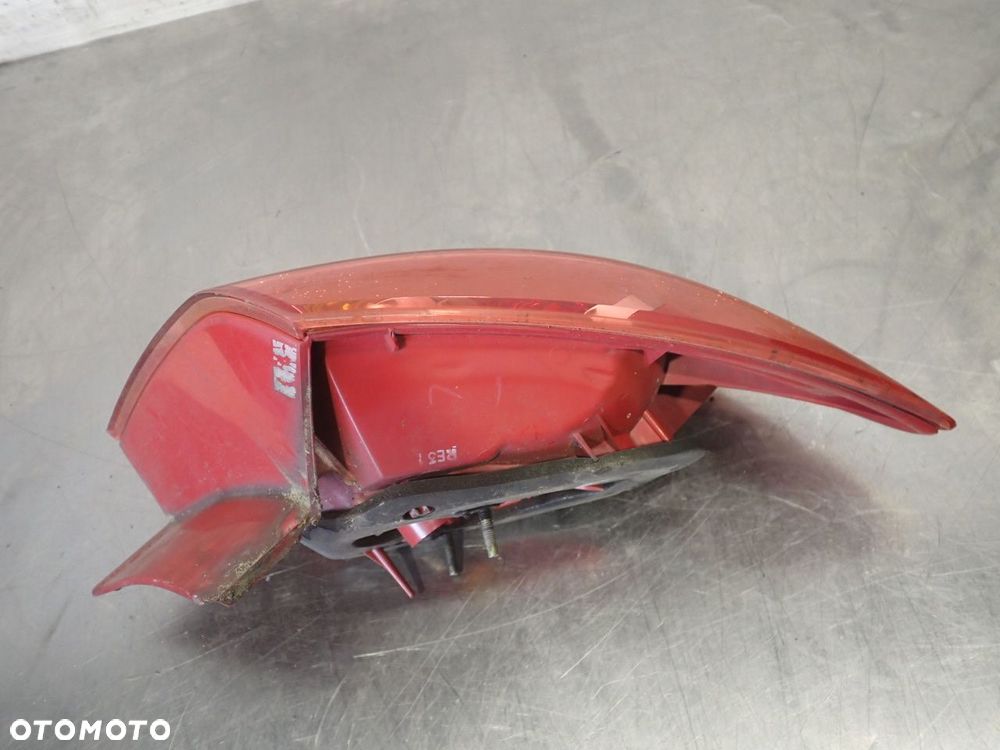 LAMPA LEWA TYLNA MAZDA 3 1.6 - 3