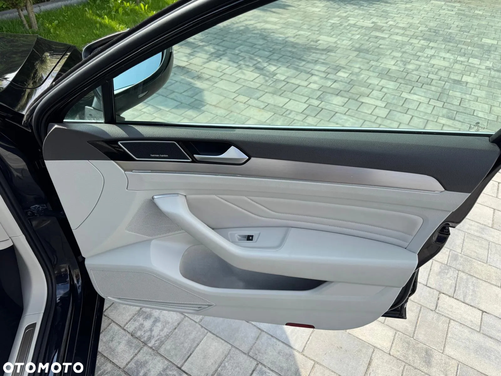 Volkswagen Passat 2.0 TSI Elegance DSG - 17