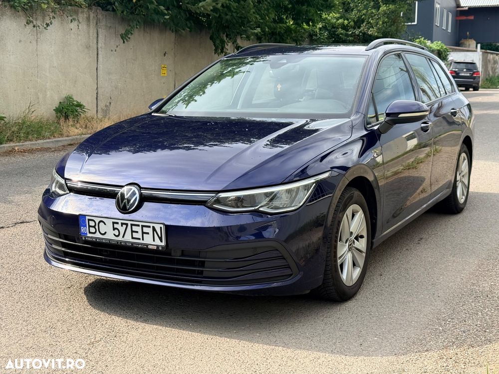 Volkswagen Golf - 1