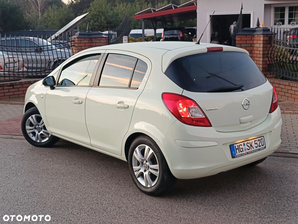 Opel Corsa 1.4 16V Edition - 6