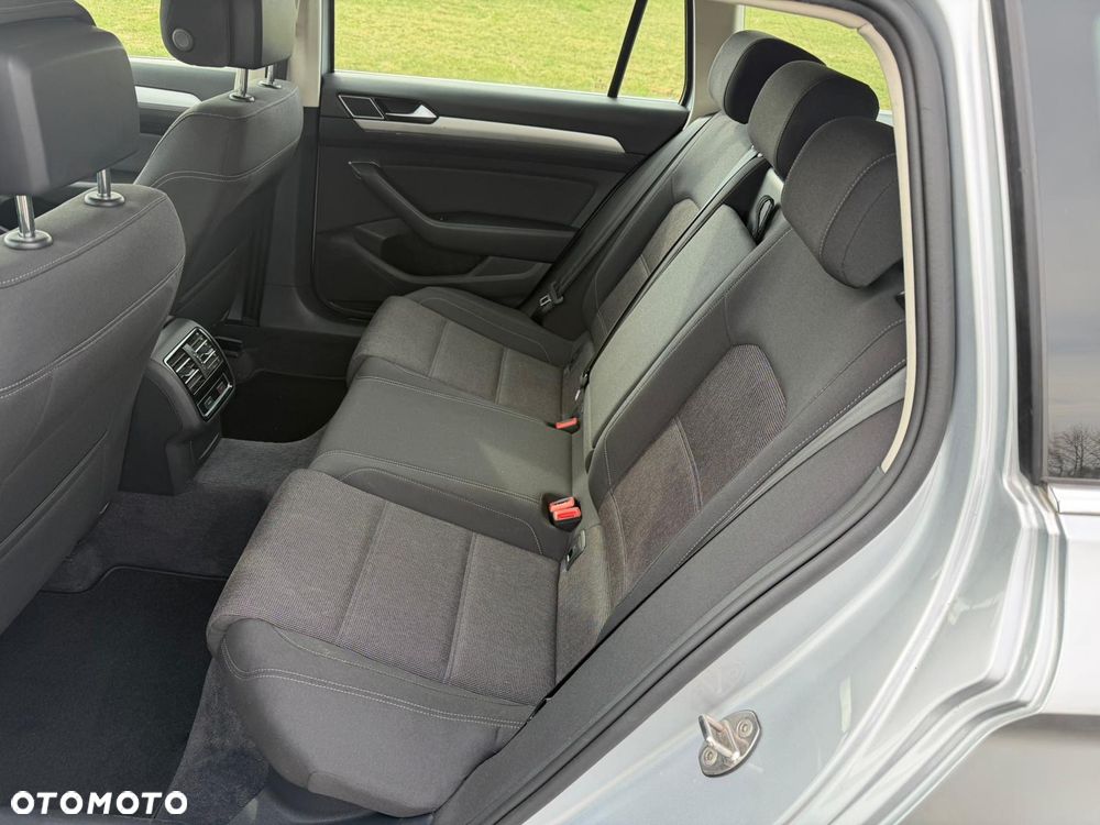 Volkswagen Passat 2.0 TDI BMT Comfortline DSG - 13