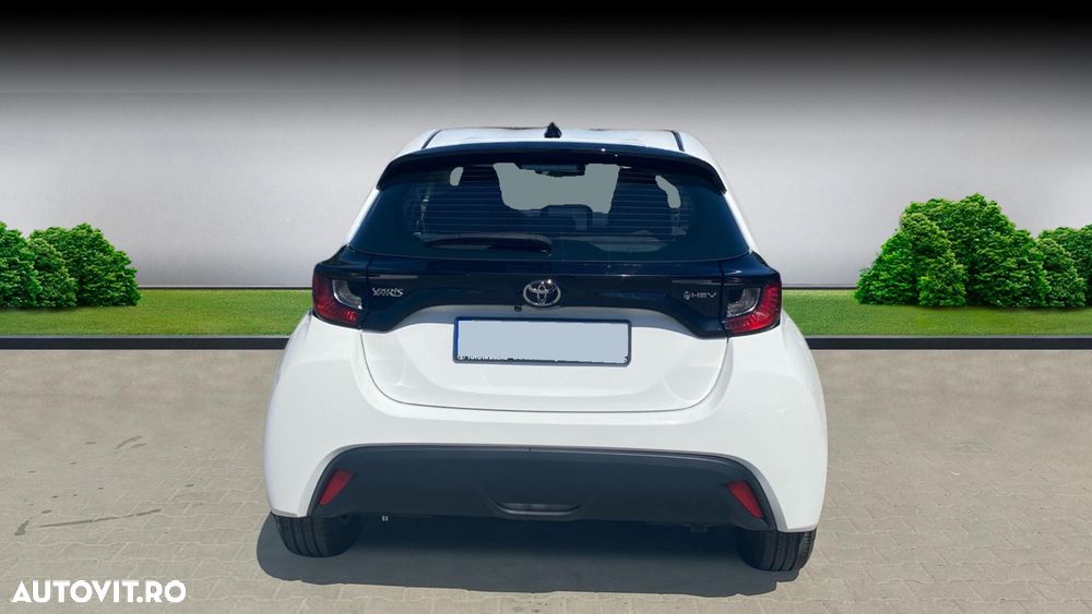 Toyota Yaris 1.5 VVT-i HSD Eco - 4