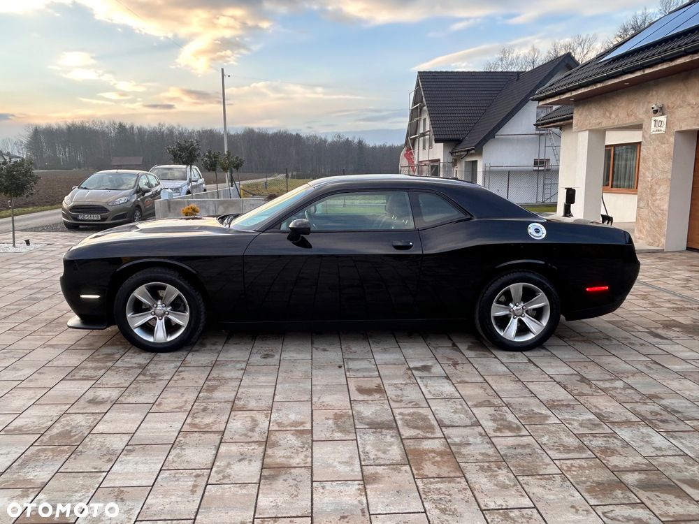 Dodge Challenger - 6