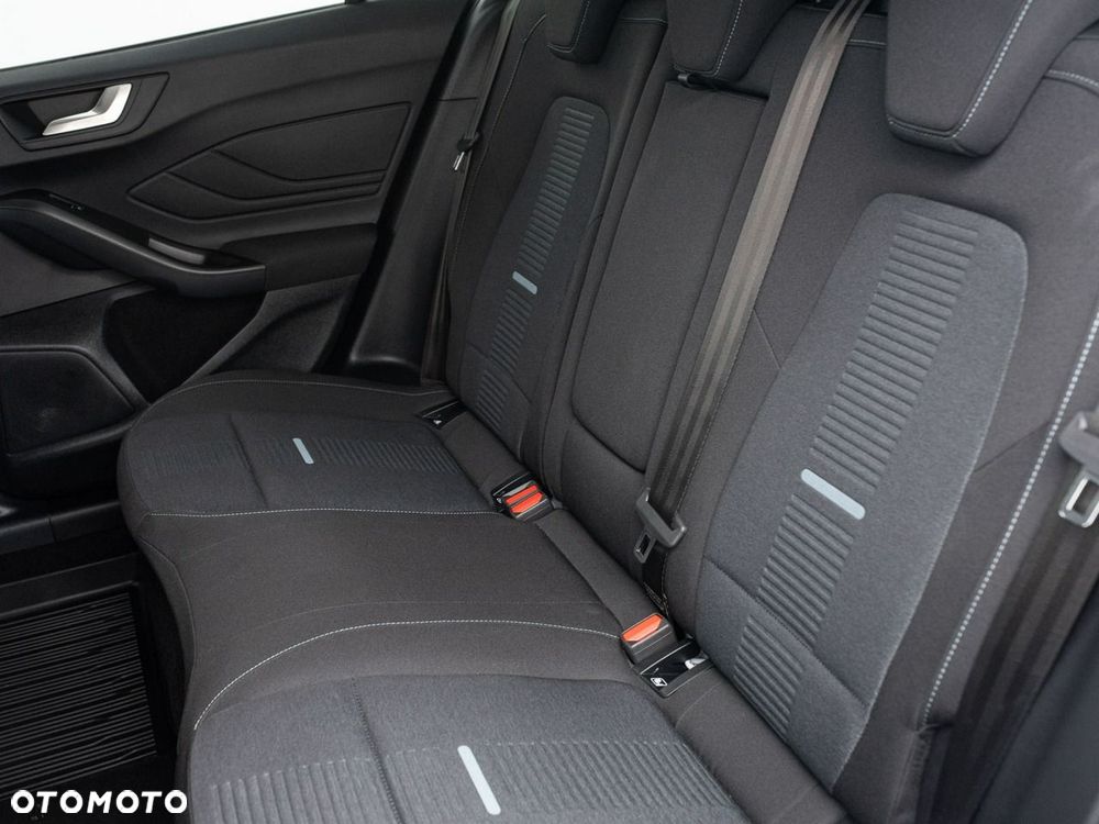 Ford Focus - 24