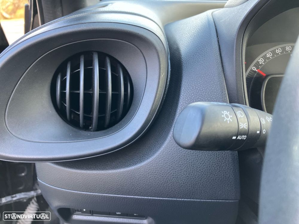 Toyota Aygo X 1.0 Play - 28