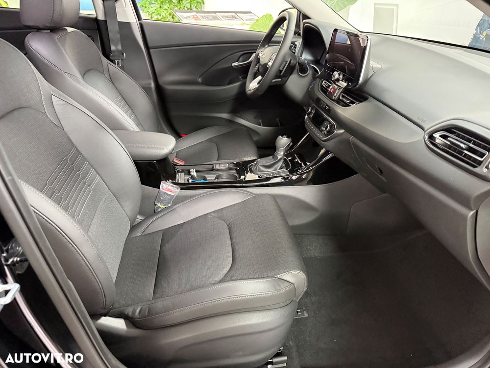 Hyundai i30 Fastback 1.5 T-GDI 140CP 7DCT MHEV Exclusive - 11