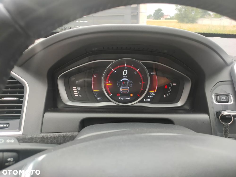 Volvo XC 60 D3 Drive-E Momentum - 17
