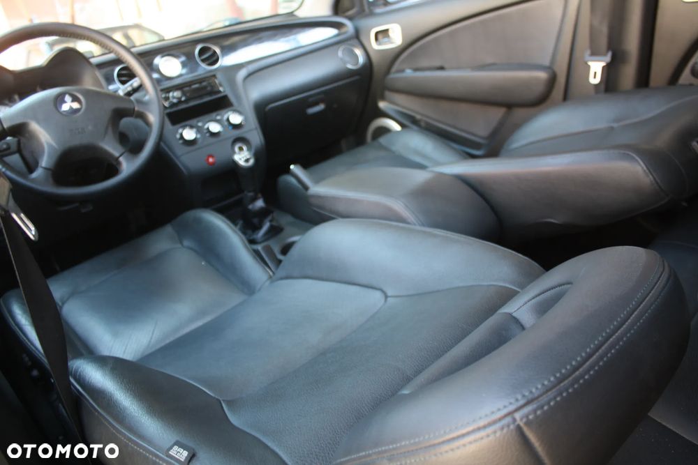 Mitsubishi Outlander 2.0 Sport 4WD - 21