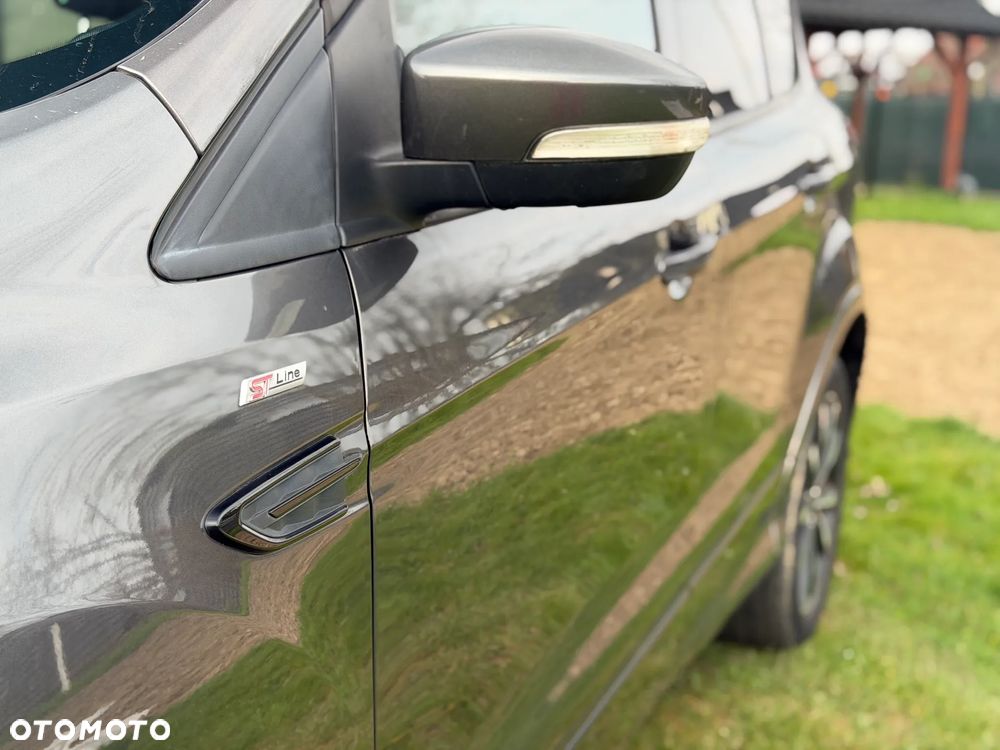 Ford Kuga 1.5 EcoBoost 2x4 Titanium - 21