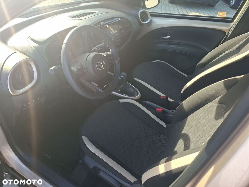 Toyota Aygo X 1.0 VVT-i Style CVT - 14