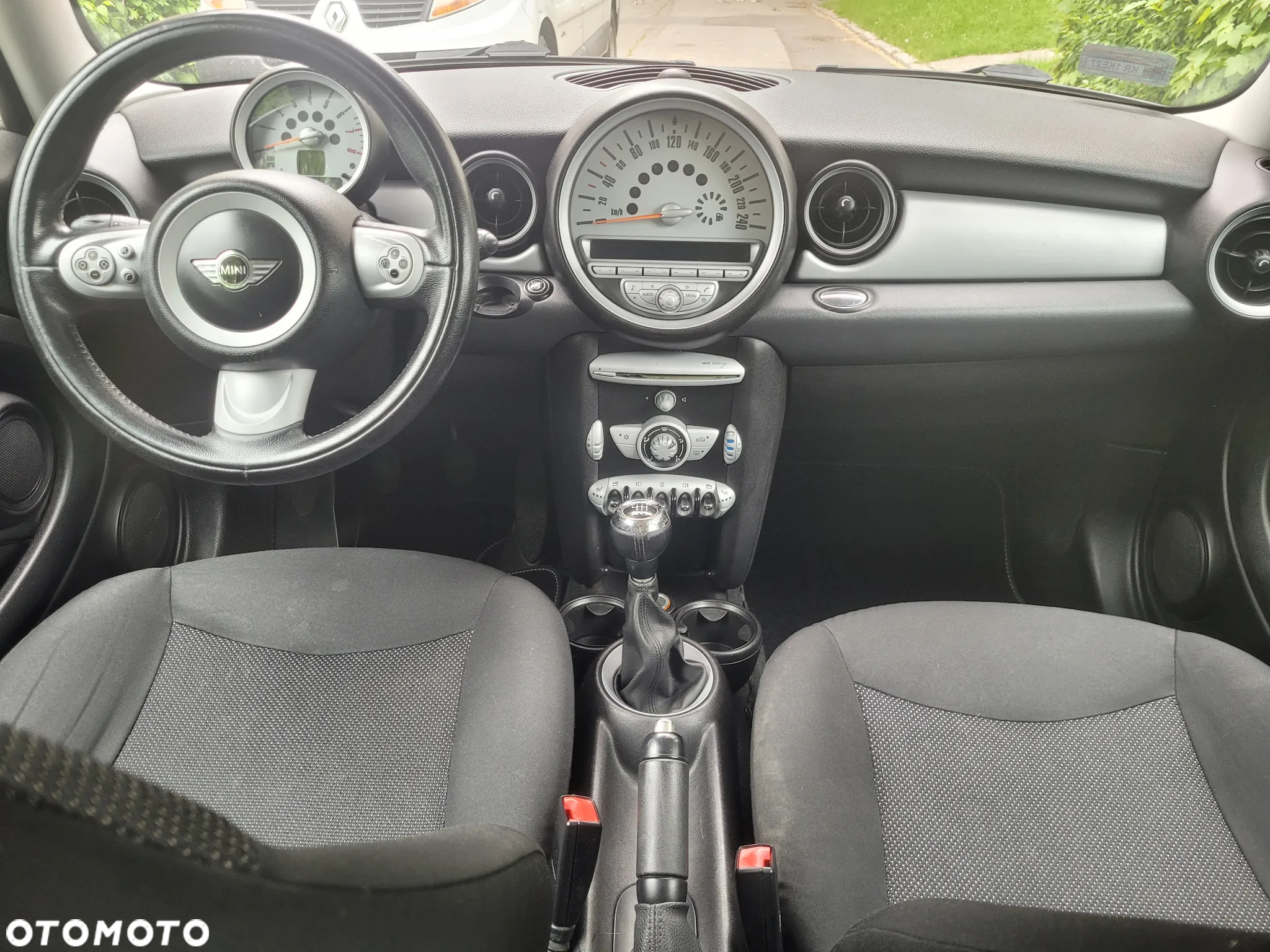 MINI ONE Standard - 11