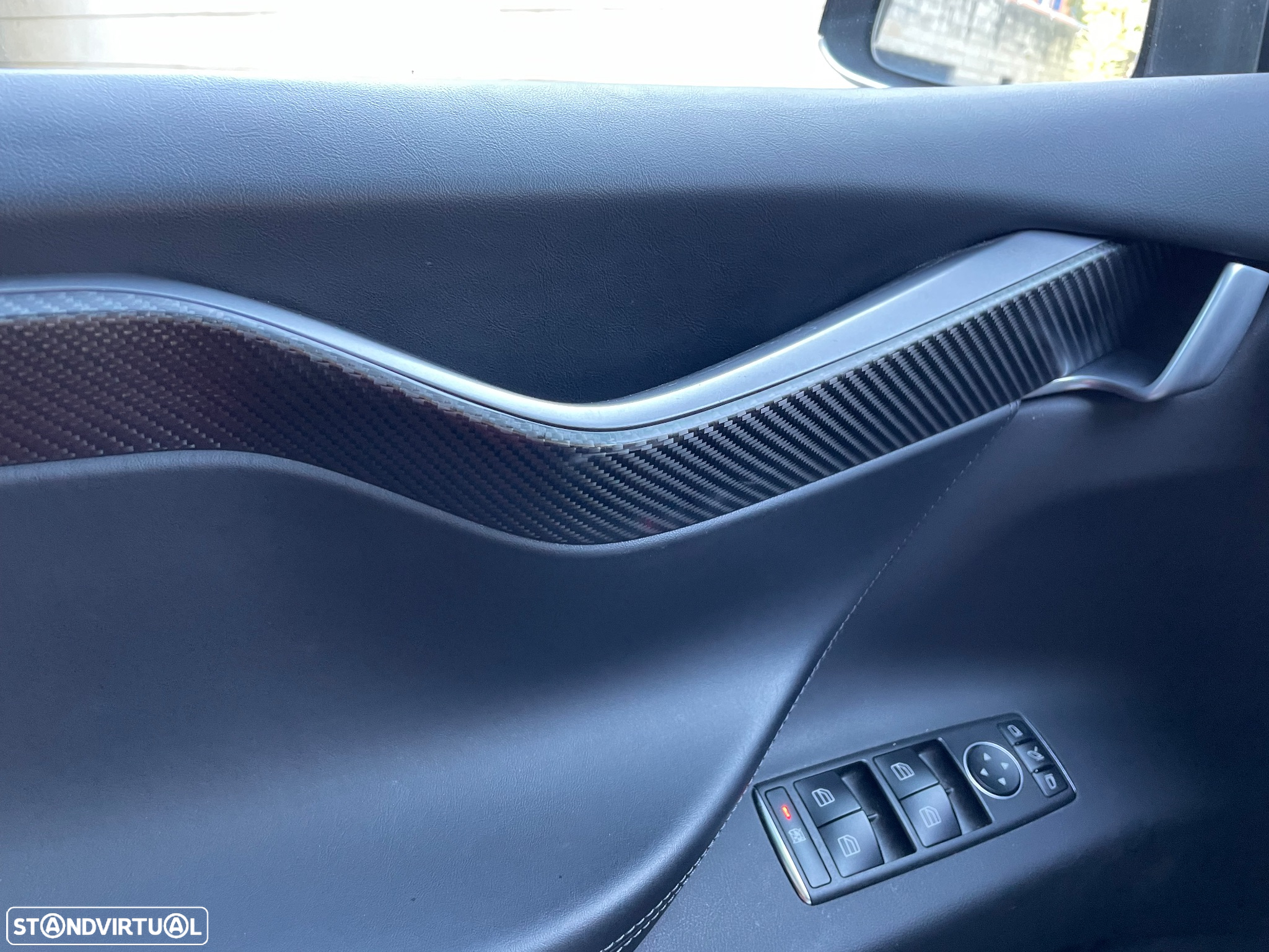 Tesla Model X 100D - 24