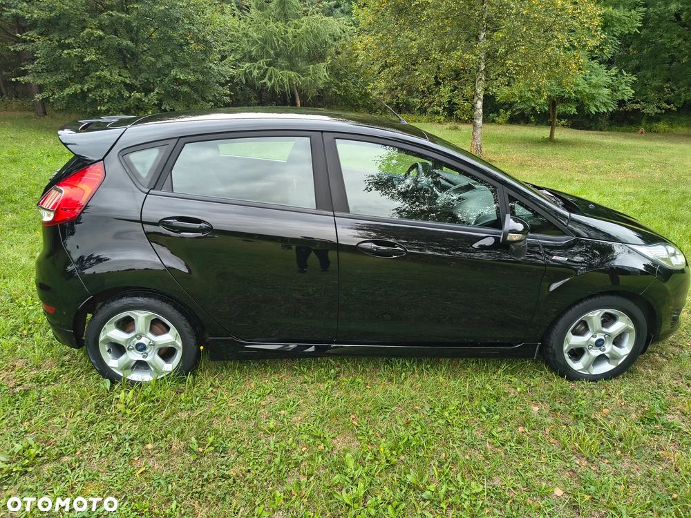 Ford Fiesta - 12