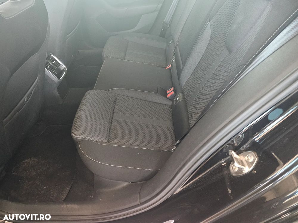 Skoda Octavia 2.0 TDI DSG Premium Edition - 10