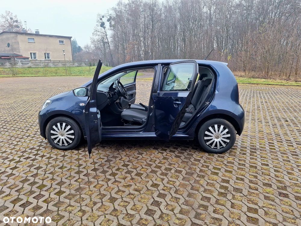 Volkswagen up! United - 24