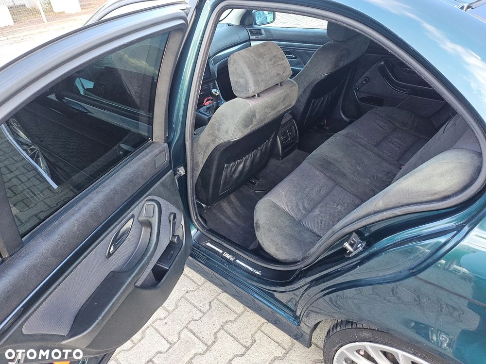 BMW Seria 5 525i - 8