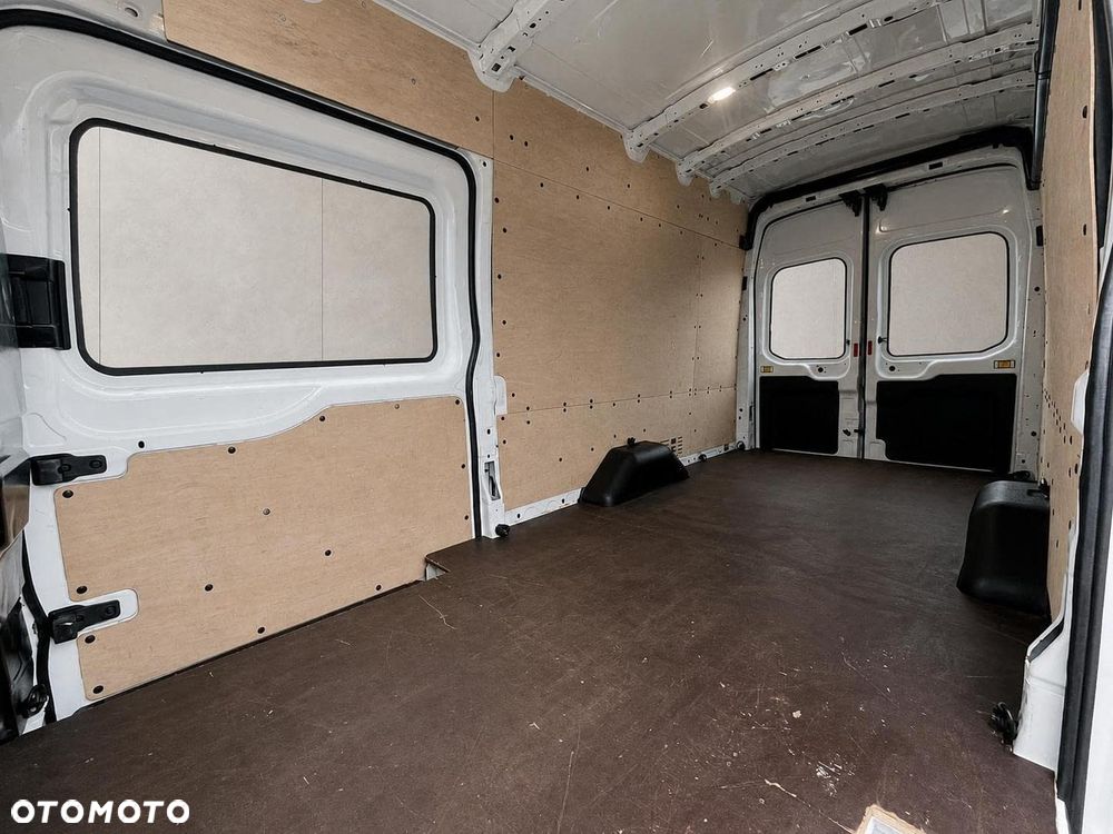 Ford Transit 2.2 - 29