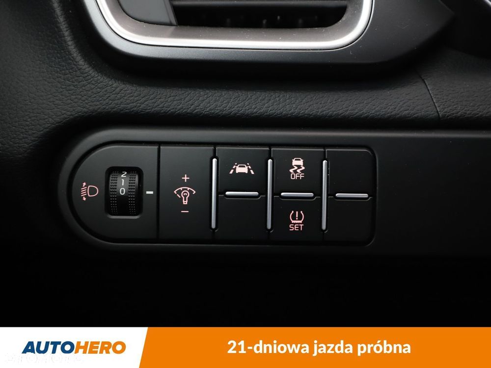Kia XCeed 1.5 T-GDI M - 30