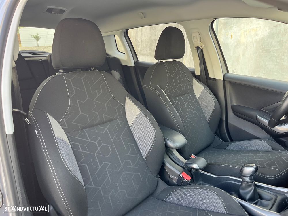 Peugeot 2008 PureTech 82 Style - 30