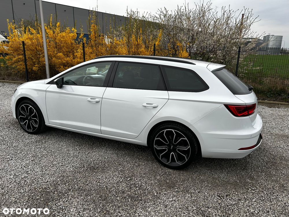 Seat Leon 2.0 TSI DSG OPF FR - 9