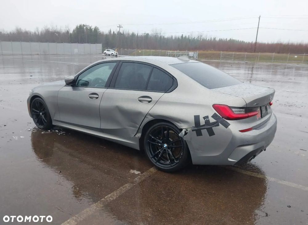 BMW Seria 3 330i xDrive M Sport Shadow - 5