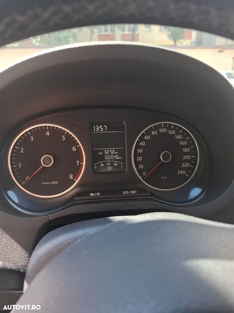 Volkswagen Polo 1.2 TSI Highline - 12