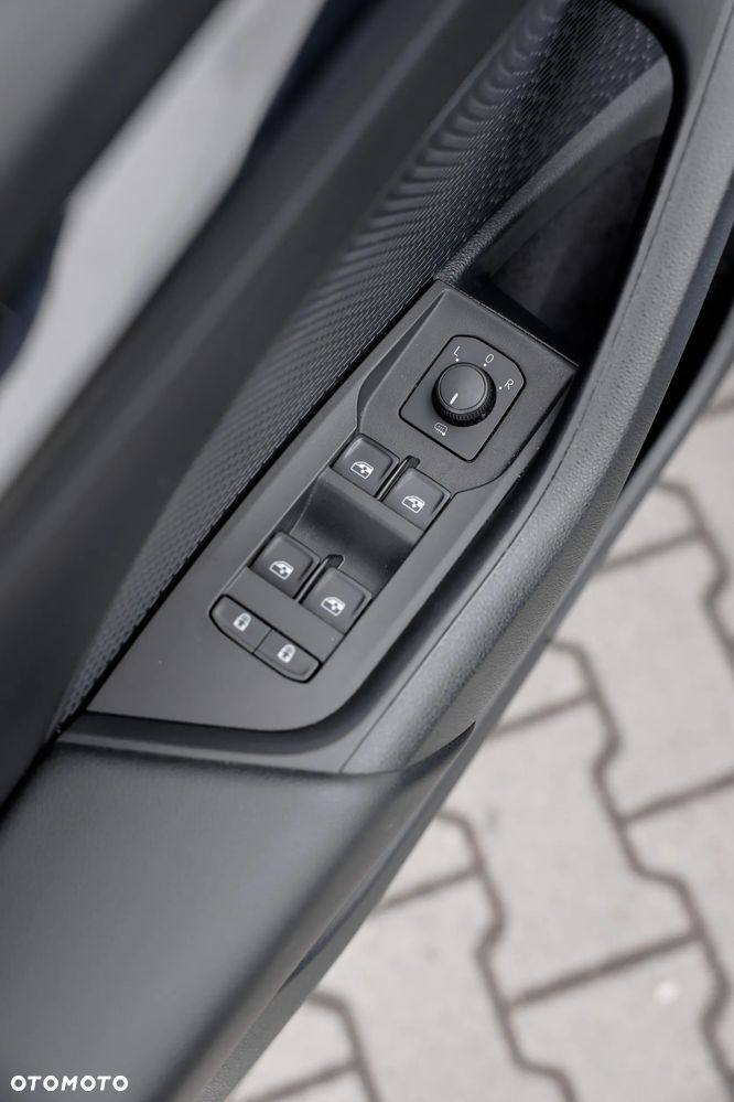 Skoda Octavia 2.0 TDI SCR Ambition DSG - 9