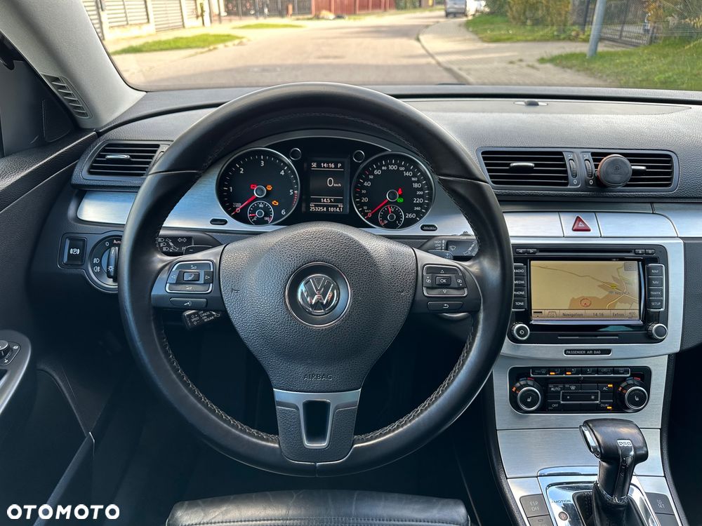 Volkswagen Passat 2.0 TDI 4Mot Highline DSG - 26