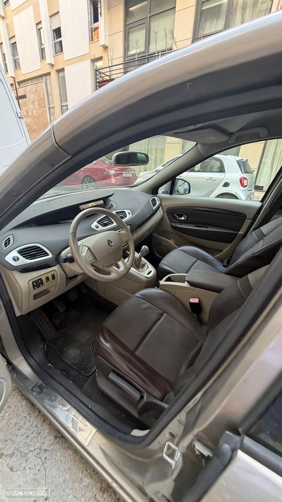 Renault Grand Scénic 1.5 dCi Dynamique S 7L - 9