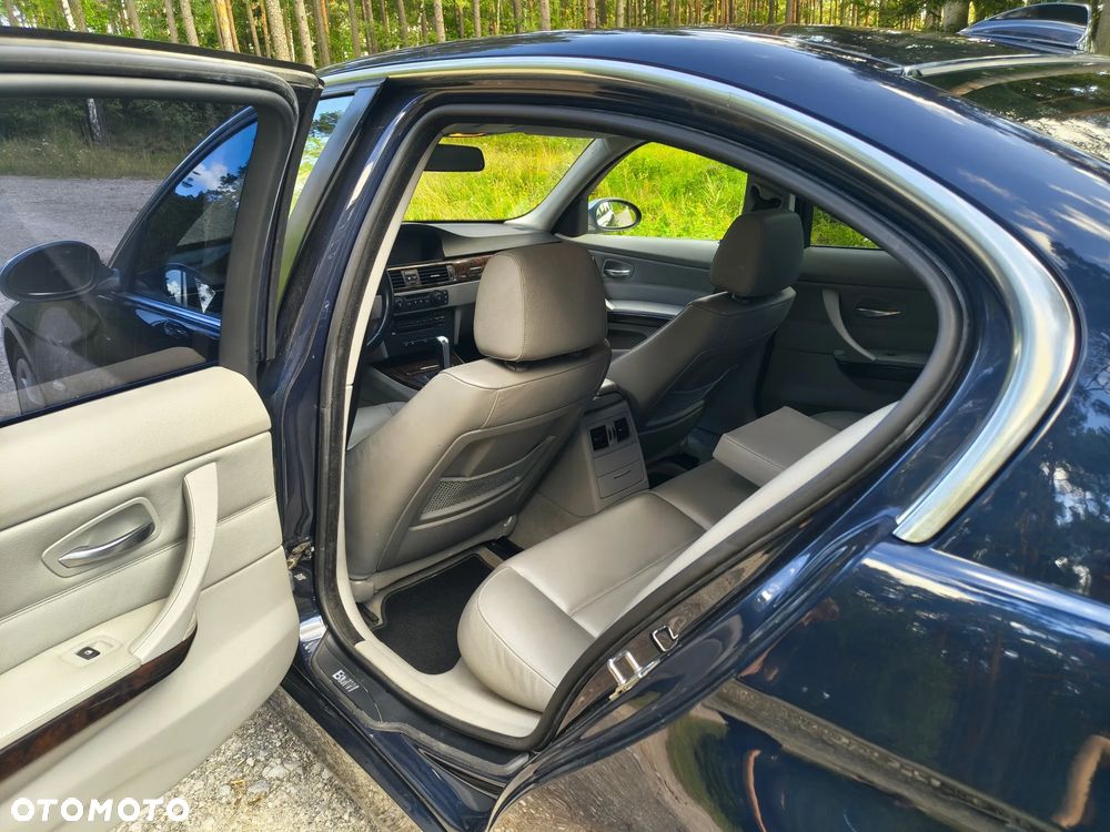 BMW Seria 3 - 26
