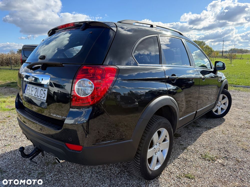 Chevrolet Captiva 2.2 D LS+ - 26