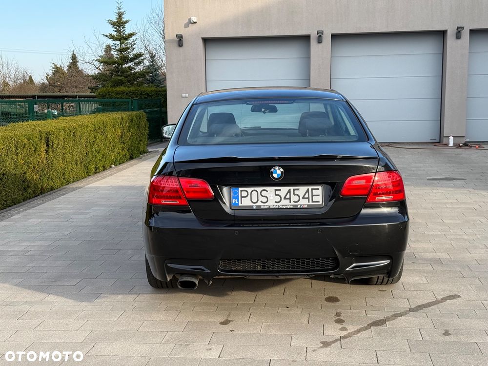BMW Seria 3 318i - 5