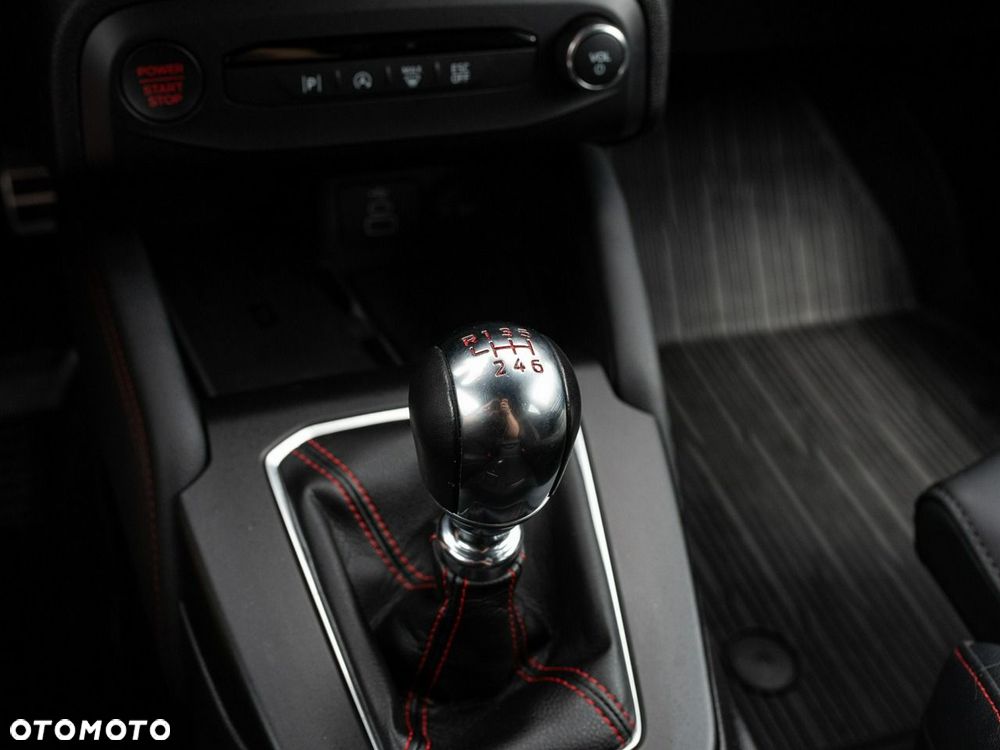 Ford Focus 2.3 EcoBoost ST X - 16