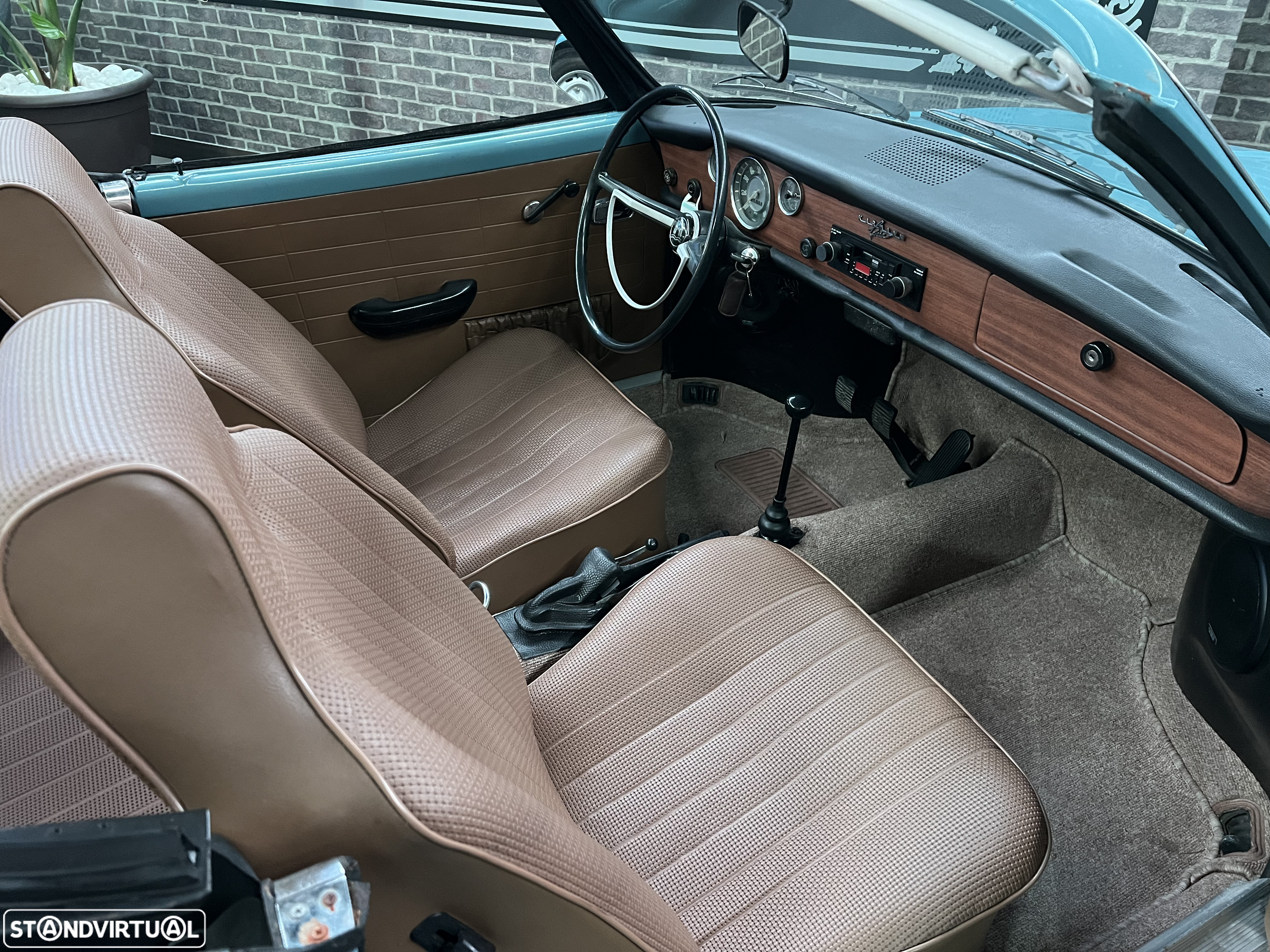VW Karmann Ghia - 21
