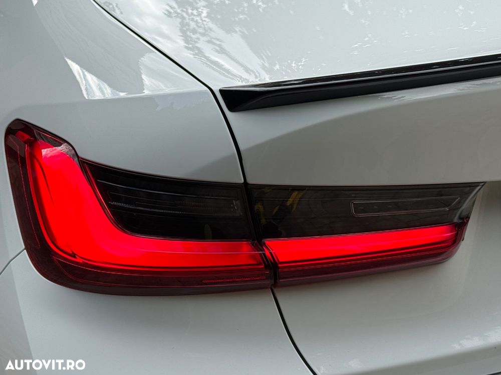 BMW Seria 3 330e Aut. M Sport - 15