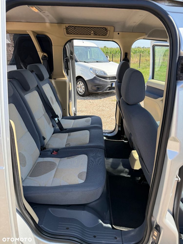 Ford Transit Connect Tourneo (Kurz) Trend - 12