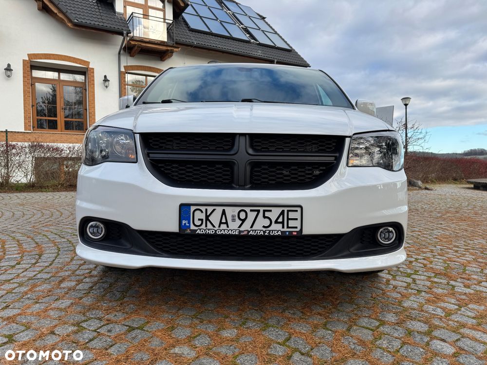 Dodge Grand Caravan 3.6 R/T - 16