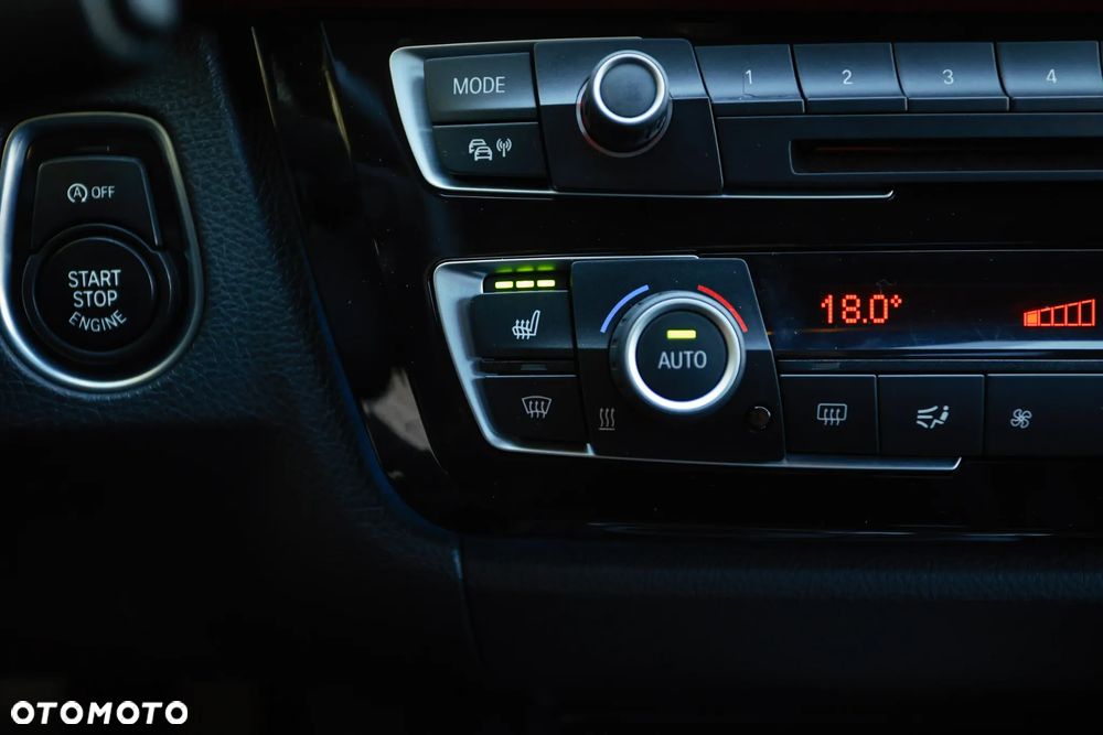 BMW Seria 3 320d DPF Edition Sport - 29