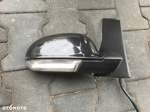 VW Golf V 5 Plus 05-14 Lusterko Prawe 6Pin Europa LC9Z