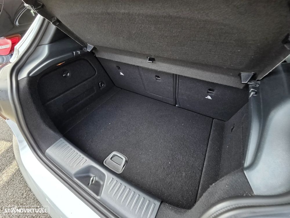 Mercedes-Benz A 200 d 7G-DCT AMG Line - 25