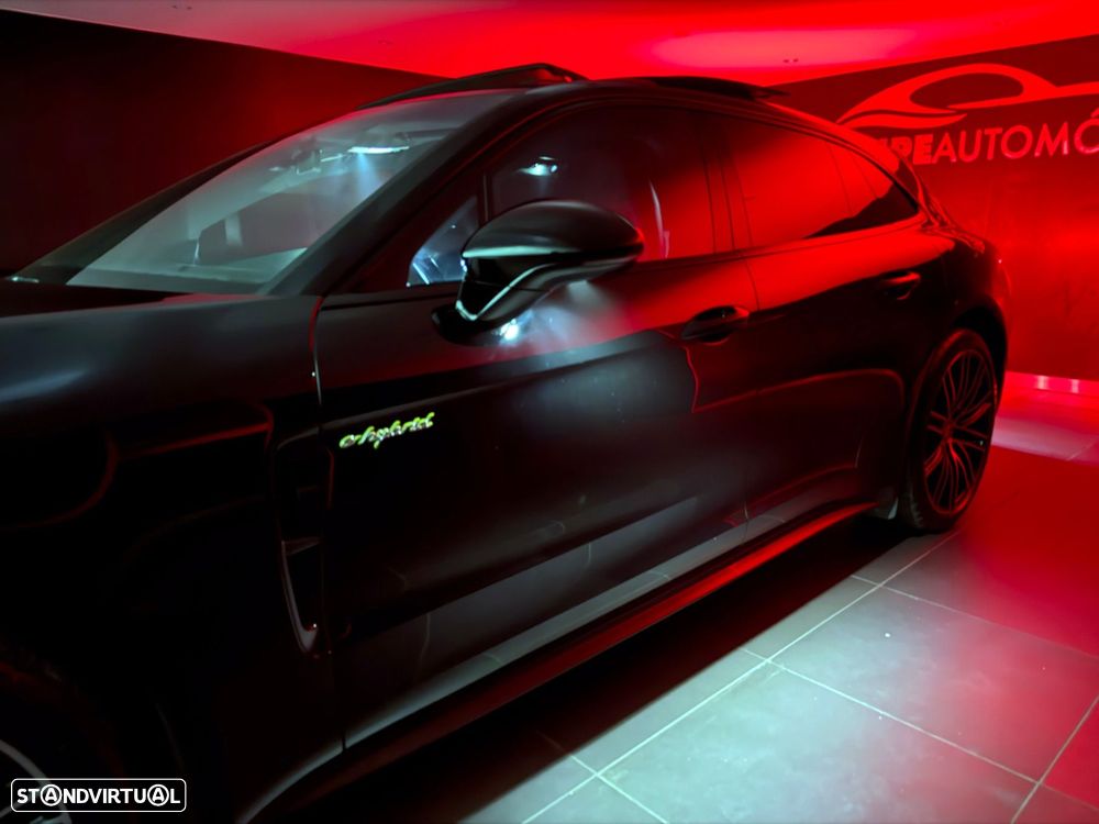 Porsche Panamera Sport Turismo 4 E-Hybrid - 41