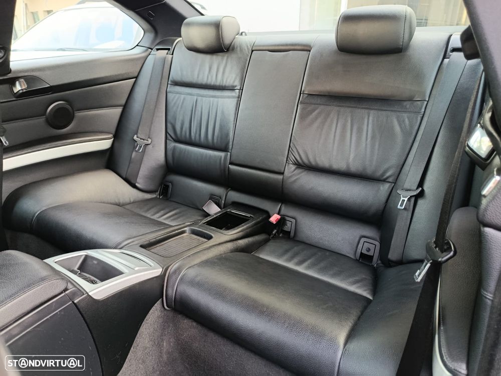 BMW 320 d Coupe - 11
